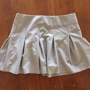 Grey pleated skirt!